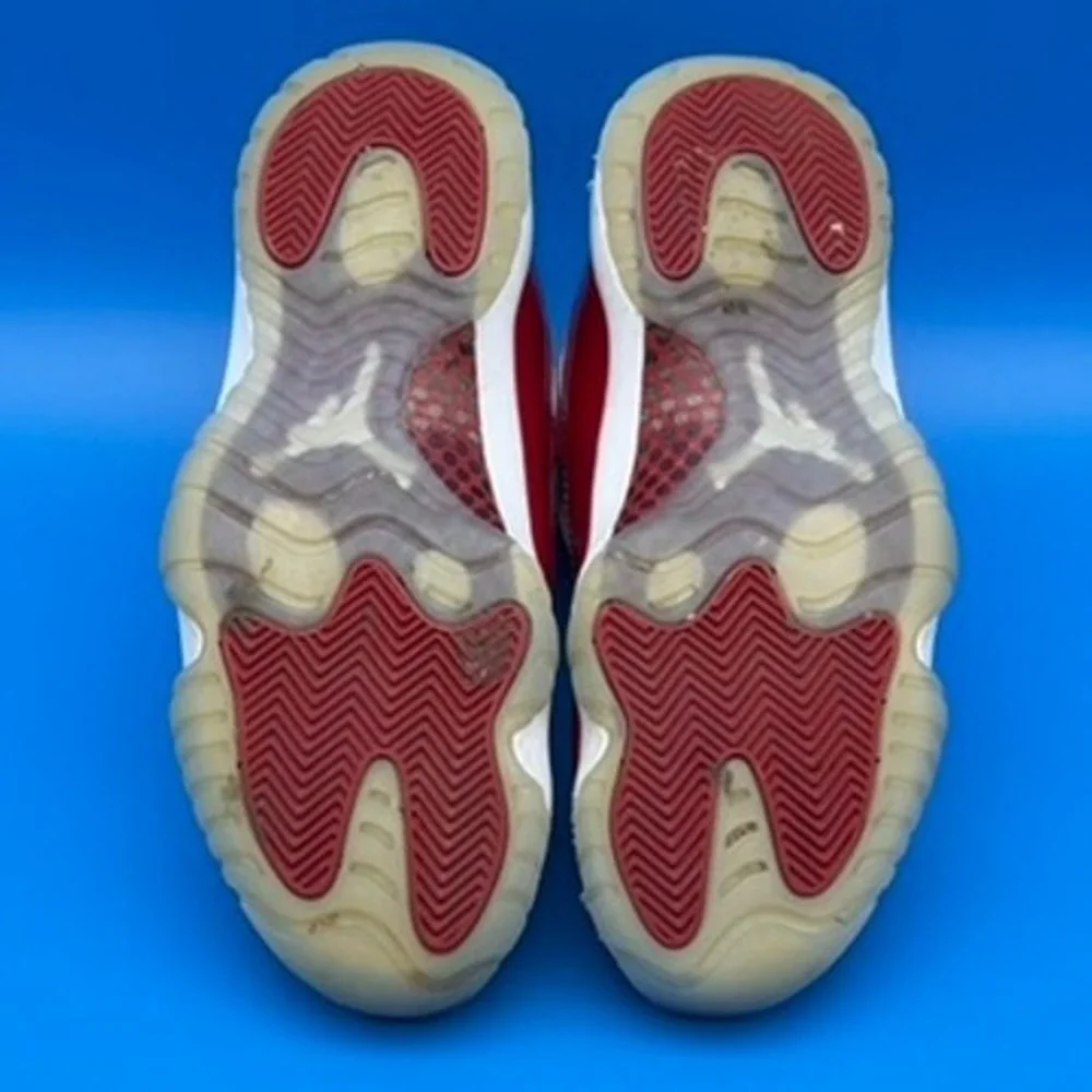 Jordan 11 Retro Cherry‎ CT8012-116 Size 8 9.5W